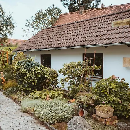 Dom wakacyjny Ferienparadies Am Kammerberg - Ein Ganzes Haus Fuer Sie Alleine!!! Weißenhorn